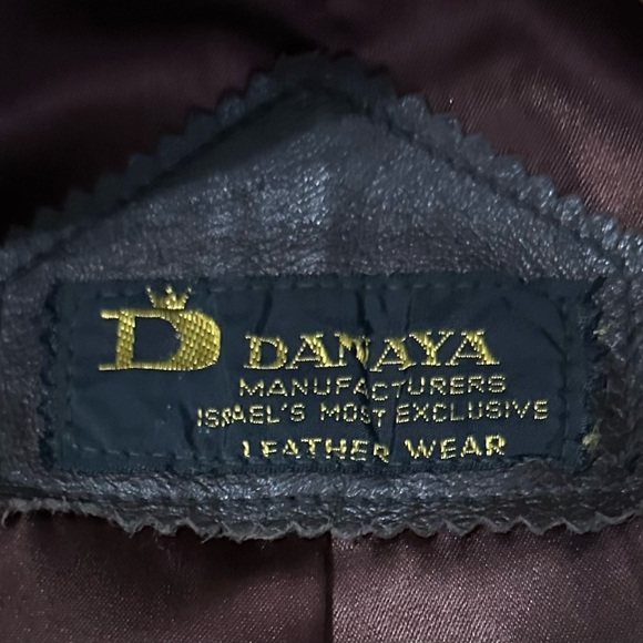 Rare 1970’s Vintage Danaya Cowhide Hair & Leather Jacket in a size 8 - Picture 6 of 13